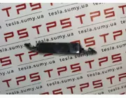 Пластина ручки двері права б/в Tesla Model S Restyling, 1007729-00-D
